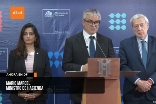 <p>Ahora en DF | Gobierno congela de forma "indefinida" la reforma al impuesto a la renta: "No vamos a perseverar en ese tema"</p>
