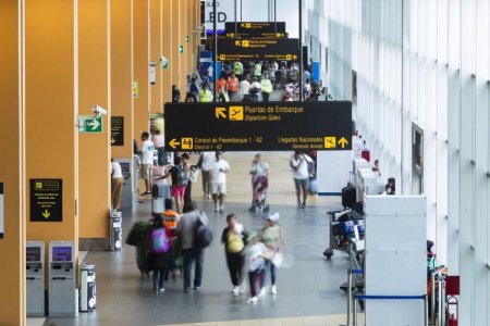 Aerolíneas advierten efectos negativos si el Congreso peruano elimina el check-in previo a vuelos