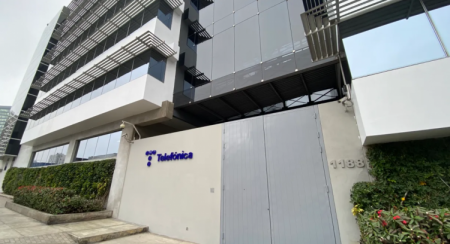 Telefónica del Perú entra en "default restringido" por impago de deuda, según Fitch