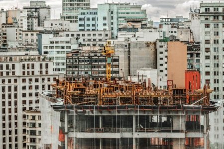 Crédito inmobiliario en Brasil requiere un nuevo modelo para captar fondos, dice el presidente del Banco Central