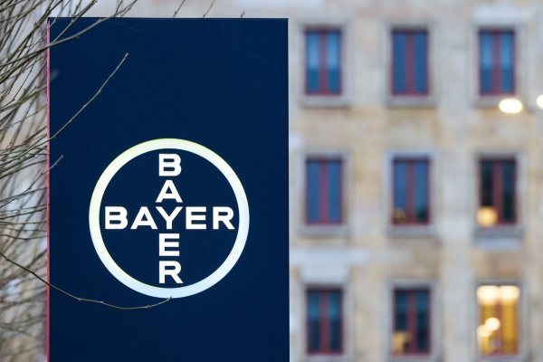 <p>Principales inversores de Bayer exigen un plan para poner fin a prolongada crisis del tradicional conglomerado alemán</p>