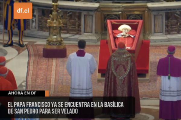 <p>Ahora en DF | El Papa Francisco ya se encuentra en la Basílica de San Pedro para ser velado</p>