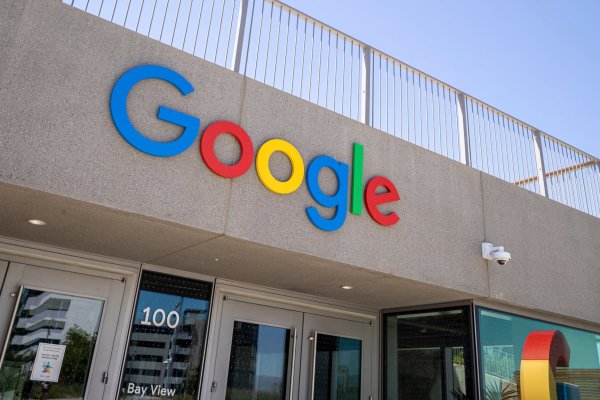 Alphabet supera las expectativas de resultados gracias a fortaleza de su negocio de publicidad en búsquedas