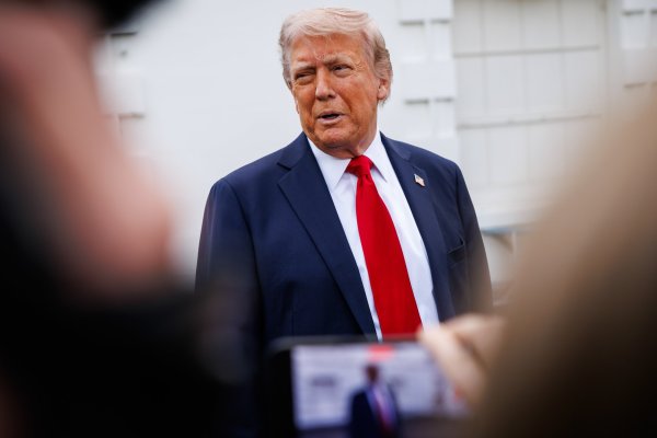 <p>Trump insiste en que el gobierno de EEUU ya está en negociaciones con China pese a desmentido de Beijing</p>