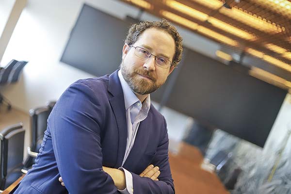 Klaus Kaempfe de Credicorp Capital: “Las acciones chilenas pueden ser la mejor bolsa del mundo este año”