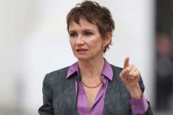 <p>Carolina Tohá y guiño a Undurraga: “Me interesa mucho la convergencia con la DC”</p>