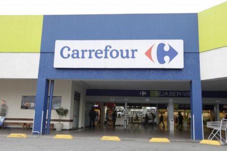 Carrefour retirará de la bolsa a su filial en Brasil tras apoyo del 59% de los accionistas minoritarios