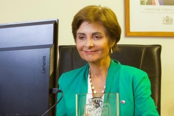 Paula Daza renuncia a la presidencia de Empresas RedSalud mientras define rol en comando de Matthei