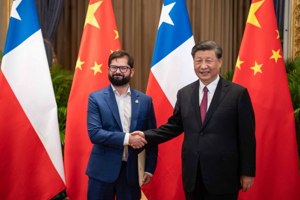 Boric viajará a China en medio de la guerra comercial y espera reunirse con Xi Jinping