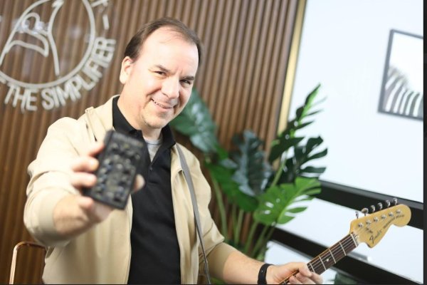 DSM & Humboldt, la startup chilena detrás del pedal‑amplificador de bolsillo que han usado desde Foo Fighters hasta Los Bunkers