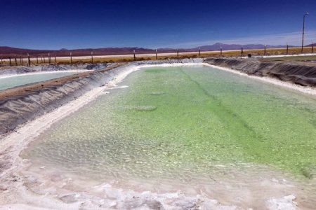 YPF Tecnología firma acuerdo con israelí XtraLit para extracción de litio en Argentina