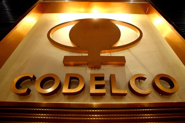 Codelco firma crédito con garantía de la agencia italiana SACE por US$ 500 millones a través de Banco Santander
