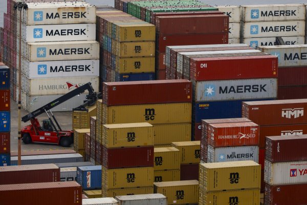 Tras buenas cifras de exportaciones en abril, Gobierno y gremios llaman a analizar datos con cautela en medio de guerra arancelaria