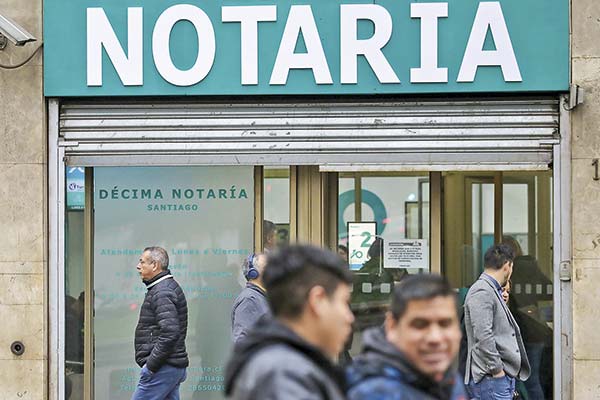 Reforma de notarios: comisión mixta establece procedimiento para que el Presidente pueda dividir el Conservador de Santiago