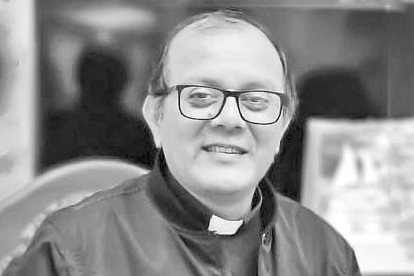 <p>Jorge Antonio Millán, párroco de Chiclayo :“Saber que quien había sido nuestro obispo es ahora el Papa, nos da mucha alegría y fe”</p>