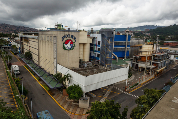<p>¿Cómo sobrevive Empresas Polar? La gigante venezolana más odiada por el gobierno bolivariano acaba de comprar dos plantas en Colombia</p>