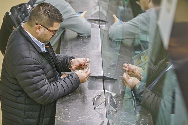 Informe Icare y UAI: deuda de los trabajadores independientes supera en $ 7 millones a la de los asalariados