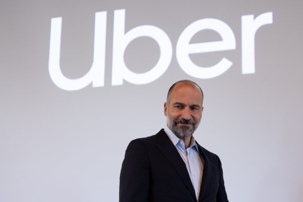 Uber permitirá hacer reservas en restaurantes desde su app tras alianza con OpenTable