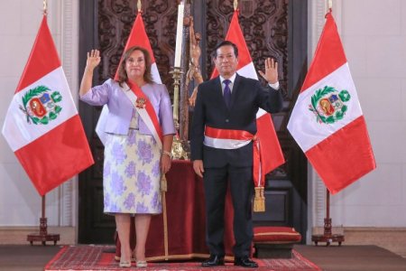 Perú: Boluarte reconfigura gabinete y nombra al abogado Eduardo Arana como nuevo primer ministro