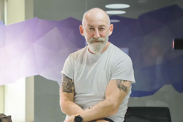 <p>Chris Bannister, CEO de WOM Chile. Foto: Jonathan Duran</p>
