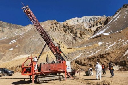 Minera canadiense descubre cobre y oro en Argentina, cerca del mayor yacimiento de los últimos 30 años