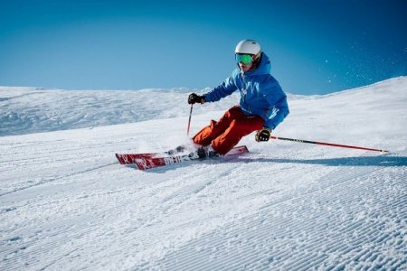 Centros de esquí en Argentina lanzan ofertas para congelar precios tras primeras nevadas