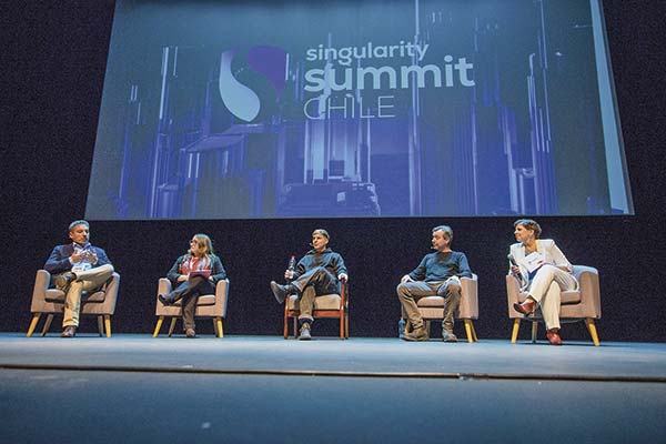 <p>Roberto Cahmi, Gloria Moya, Matías Muchnick, Daniel Undurraga y Bárbara Silva.</p>