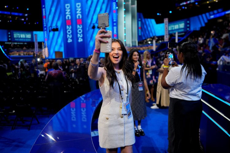 <p>Perú: Congreso pide que influencers deberán inscribirse en registro para contratar con el Estado</p>