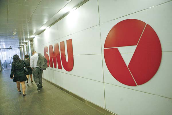 <p>A una semana de la subasta: acción de SMU se mantiene por debajo del nivel previo a la operación</p>
