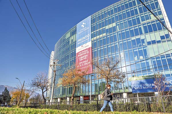 Venta de Empresas Banmédica: interesados reactivan sus gestiones a un año del inicio del proceso