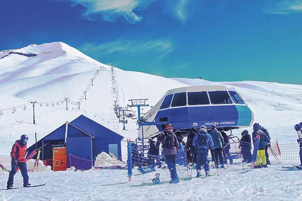 Centros de montaña del sur realizan inversiones en infraestructura y equipos para recibir a más visitantes esta temporada
