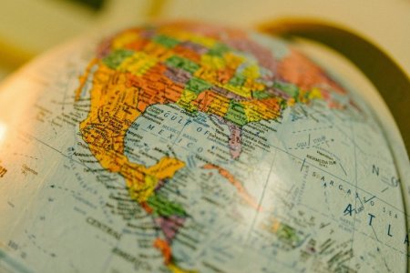 Incertidumbre y cambios geopolíticos potenciaron a Latinoamérica como una alternativa clave para la conexión comercial con España, según DHL