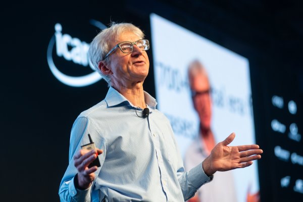 Peter Field durante su ponencia en Marketing Reset de Icare