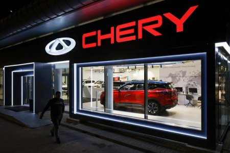 Grupo Corven manejará Chery en Argentina, la marca china de autos que llevó Macri