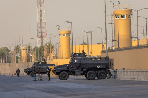 Estados Unidos ordena la evacuación parcial de su embajada de Irak ante crecientes tensiones
