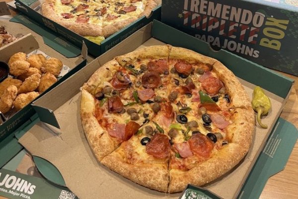 Acción de Papa John's se dispara tras oferta de fondo catarí que quiere sacar la cadena de pizzerías de la bolsa