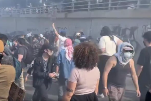 <p>Ahora en DF | EEUU anuncia el despliegue de 700 marines en Los Ángeles mientras las protestas se extienden</p>
