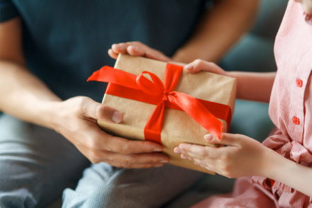 Día del Padre en Argentina: comprar un regalo cuesta más del doble que en Estados Unidos
