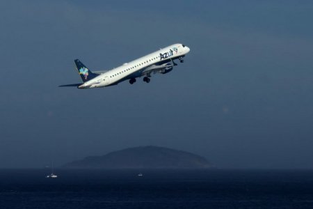 Brasileña Azul pide devolver seis aviones más y un motor en el marco del Capítulo 11