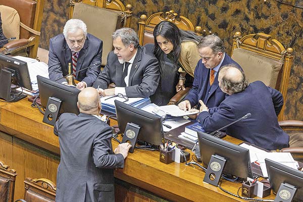 <p>Foto: Senado</p>