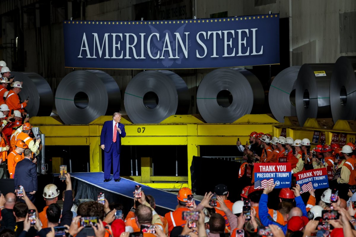 <p>El presidente de Estados Unidos, Donald Trump, llega a las instalaciones de Irvin Works de US Steel Corporation en West Mifflin, Pensilvania, EEUU, el viernes 30 de mayo de 2025. </p>