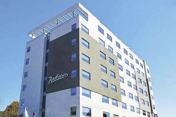 Con mandato a consultora, ponen en venta Hotel Radisson Curicó