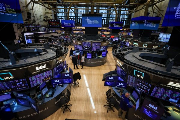 <p>Mercados restan dramatismo al impacto de guerra en Medio Oriente mientras amortiguan temores sobre el petróleo</p>