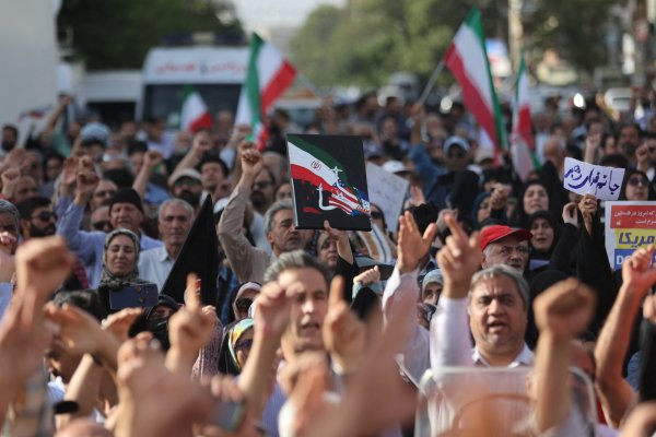 Las represalias iraníes contra las fuerzas de EEUU podrían ocurrir muy pronto, según fuentes en Washington
