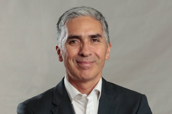 Cambio en la primera línea de Sierra Gorda SCM: Marcelo Bustos asume como nuevo CEO