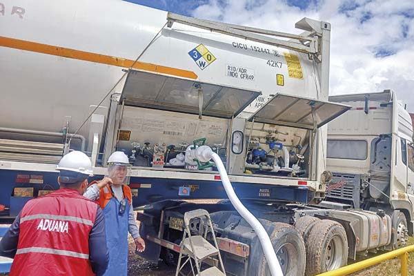 <p>Matriz de Lipigas profundiza internacionalización: entra a Ecuador y compra firma de GNL</p>