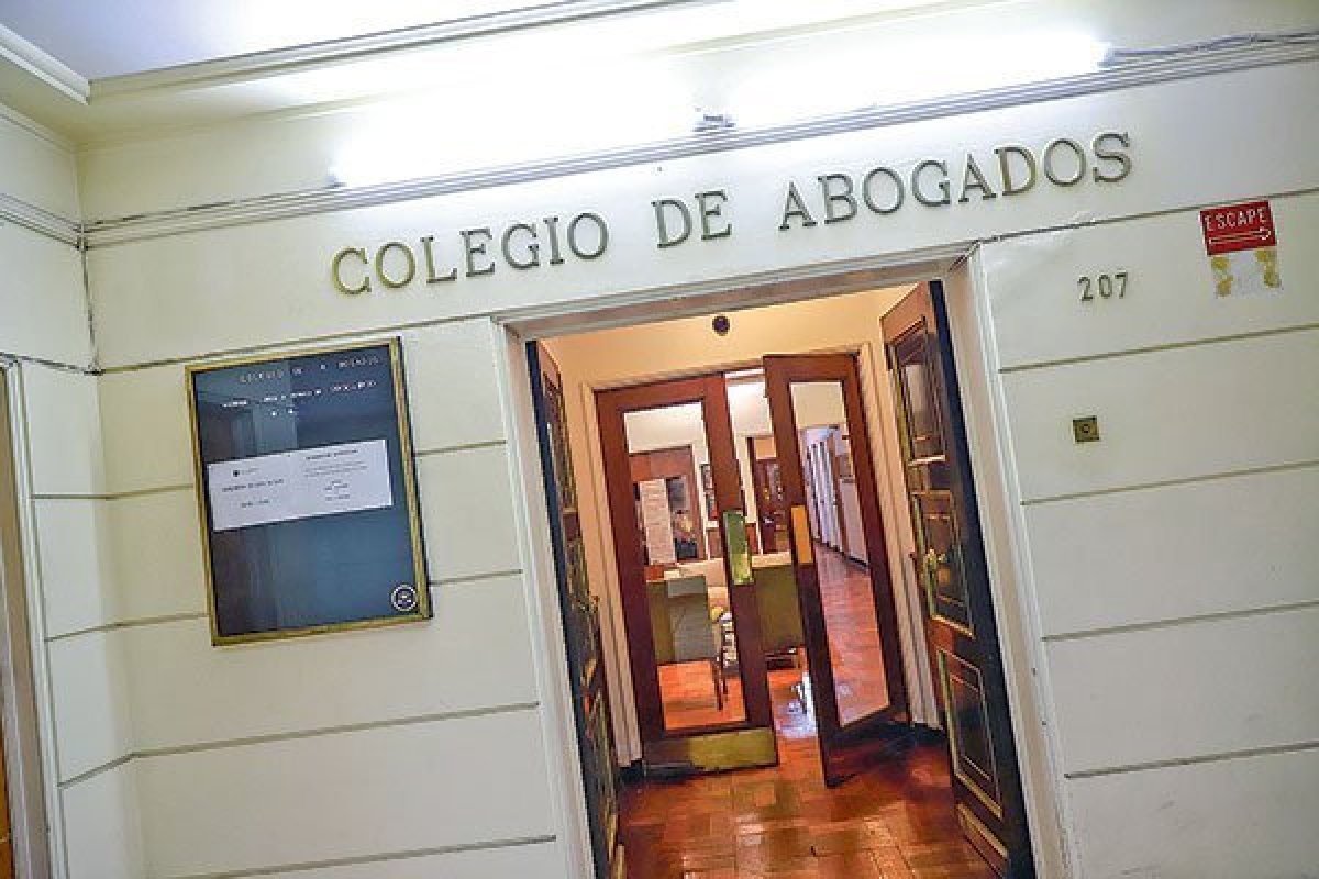<p>Colegio de Abogados renueva a una decena de sus consejeros tras elecciones de esta semana</p>