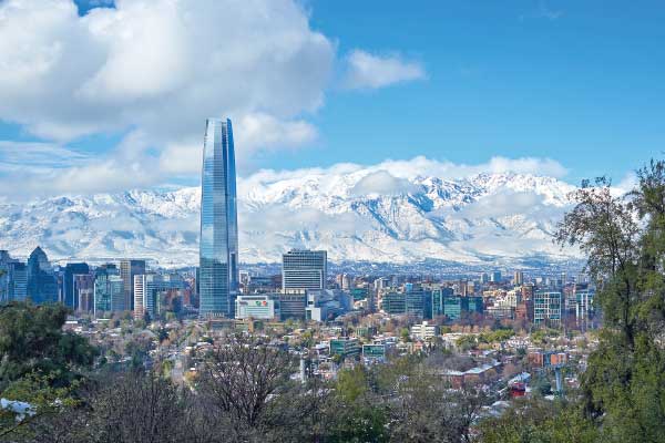 Santiago quiere competir por el primer lugar: optimismo en el sector privado por avances de la capital en el turismo de negocios