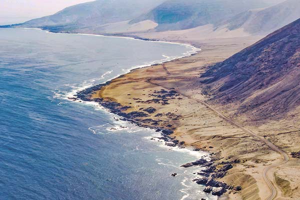 <p>AES pide más tiempo para responder observaciones a su polémico megaproyecto de hidrógeno verde</p>