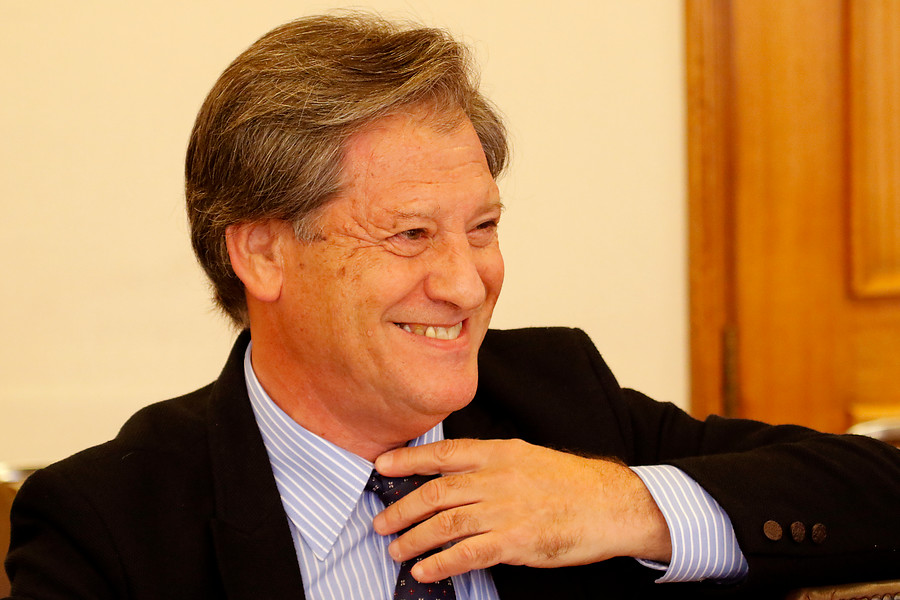 <p>A los 75 años fallece el exdiputado DC Pablo Lorenzini, histórico integrante de la Comisión de Hacienda de la Cámara</p>